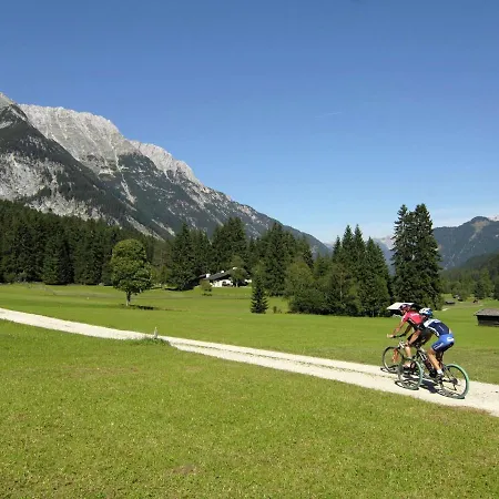 Apartment In Seefeld Near Rosshuette Ski Resort *